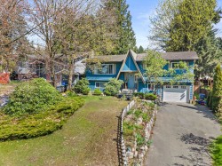 5866 179a Street Surrey, BC V3S 4K3
