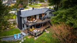 13464 56 Avenue Surrey, BC V3X 2Z6