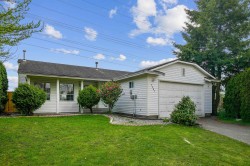 7387 123 Street Surrey, BC V3W 5S3
