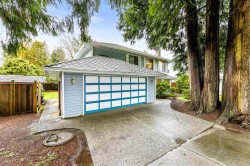 11077 154 Street Surrey, BC V3R 6V7