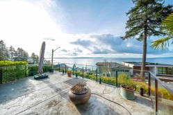 14533 Magdalen Avenue  White Rock, BC V4B 2X5