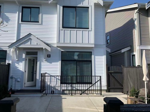 19670 75A Av, Langley, BC 