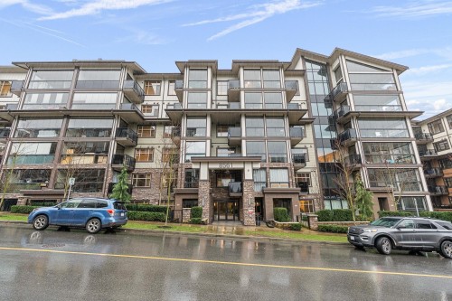 612-8561 203a Street  Langley, BC V2Y 3L7