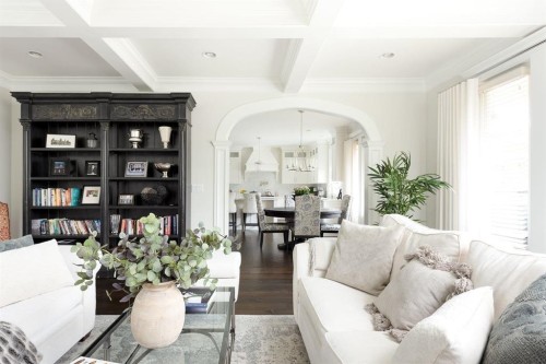 3758 Devonshire Drive, Surrey, BC 