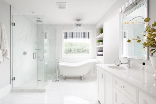 3758 Devonshire Drive, Surrey, BC 