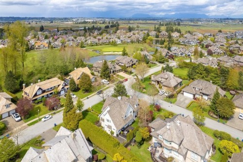 3758 Devonshire Drive, Surrey, BC 