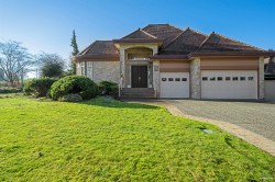 15783 Collingwood Crescent Surrey, BC V3Z 0J3