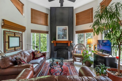 301-33669 2nd Avenue  Mission, BC V2V 8Z4