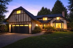 12673 Ocean Cliff Drive Surrey, BC V4A 5Z6