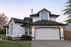 10566 168 Street Surrey, BC V4N 1R9