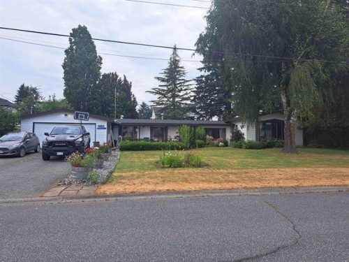 26523 28b Avenue  Langley, BC V4W 3B1