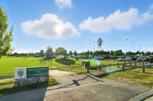 128 Springfield Drive, Langley, BC 