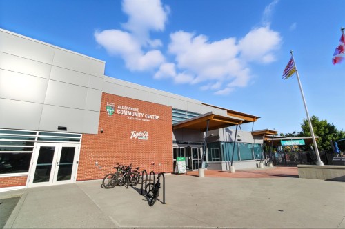 128 Springfield Drive, Langley, BC 