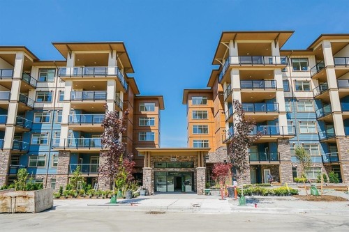 205-20673 78 Avenue  Langley, BC V2Y 3K1
