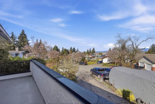 8841 Delmonte Crescent, Delta, BC 