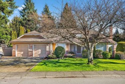 5916 123 Street Surrey, BC V3X 2C4