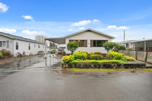 238-27111 0 Avenue  Langley, BC V4W 2T3