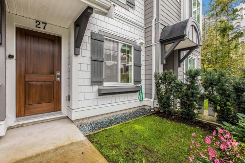 27-7919 204b Street  Langley, BC V2Y 3T7