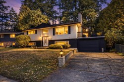 7334 111a Street Delta, BC V4C 4S1