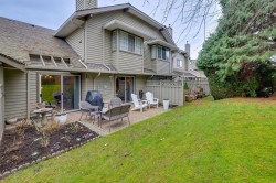 136-16275 15 Avenue  Surrey, BC V4A 1L4