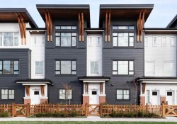 21-22128 48a Avenue Langley, BC V3A 0L6