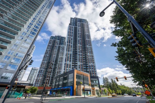 2304-13745 George Juncton  Surrey, BC V3T 0V8