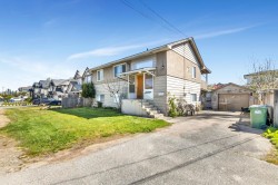 2680 Victoria Street Abbotsford, BC V2T 2T5