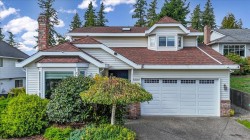 7827 167a Street Surrey, BC V4N 0L9