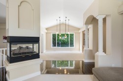 8891 164 Street Surrey, BC V4N 1A1