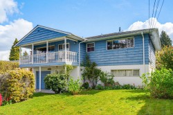 11236 135 Street Surrey, BC V3R 2Z7