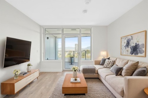 1607-10428 Whalley Boulevard  Surrey, BC V3T 0W2