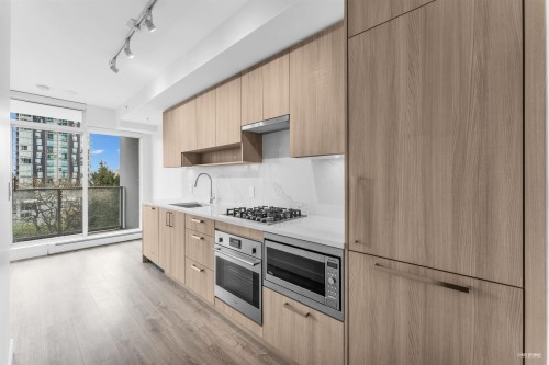507-13350 Central Avenue  Surrey, BC V3T 0S1