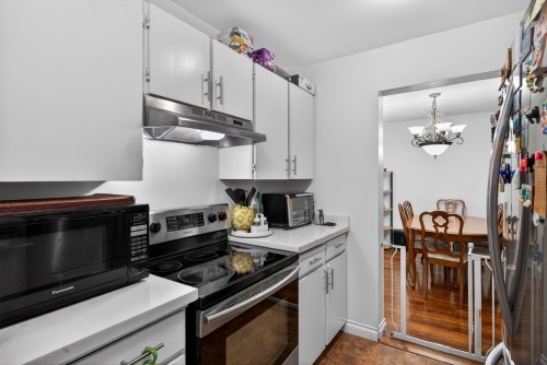 G08-10698 151A Street, Surrey, BC 