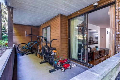 G08-10698 151A Street, Surrey, BC 