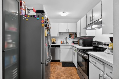 G08-10698 151A Street, Surrey, BC 