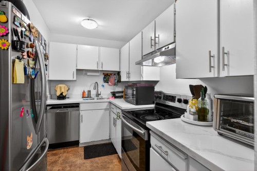 G08-10698 151A Street, Surrey, BC 