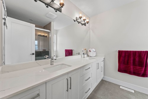 20520 76A Avenue, Langley, BC 