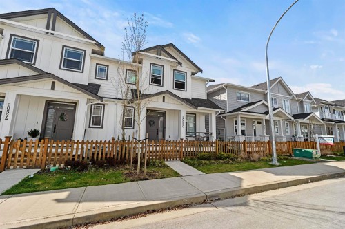 20520 76A Avenue, Langley, BC 