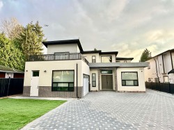 12352 96 Avenue Surrey, BC V3V 1W7