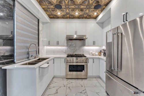 15460 Semiahmoo Avenue, White Rock, BC 