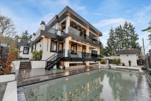 15460 Semiahmoo Avenue, White Rock, BC 