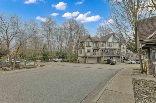 34-20038 70 Avenue, Langley, BC 