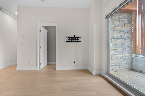 14022 North Bluff Road, White Rock, BC 