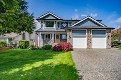 20485 97b Avenue Langley, BC V1M 2K1