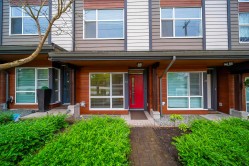 29-16223 23a Avenue Surrey, BC V3Z 6P4