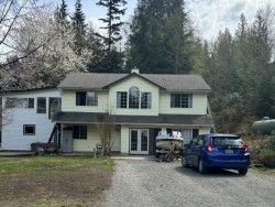 37710 Batt Road Abbotsford, BC V3G 2L3