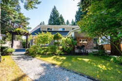 1542 128 Street Surrey, BC V4A 3T7