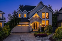 19736 71a Avenue Langley, BC V2Y 3G8