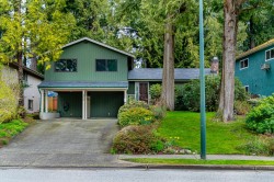 6812 Westview Drive Delta, BC V4E 2L8