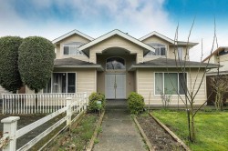 14076 72 Avenue Surrey, BC V1Y 7P9
